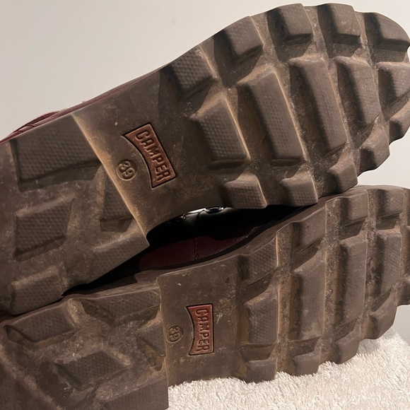 Camper lace up mia boots. Dark maroon, fantastic tread. - Picture 7 of 8